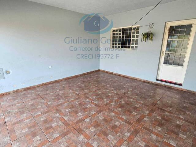 #CA-020 - Casa para Venda em Salto - SP - 2